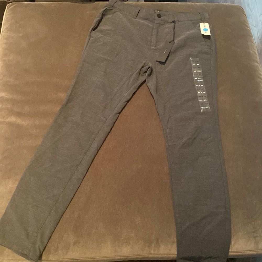 Pacsun Men’s Gray Skinny Dress Pants Size 29x30 NWT